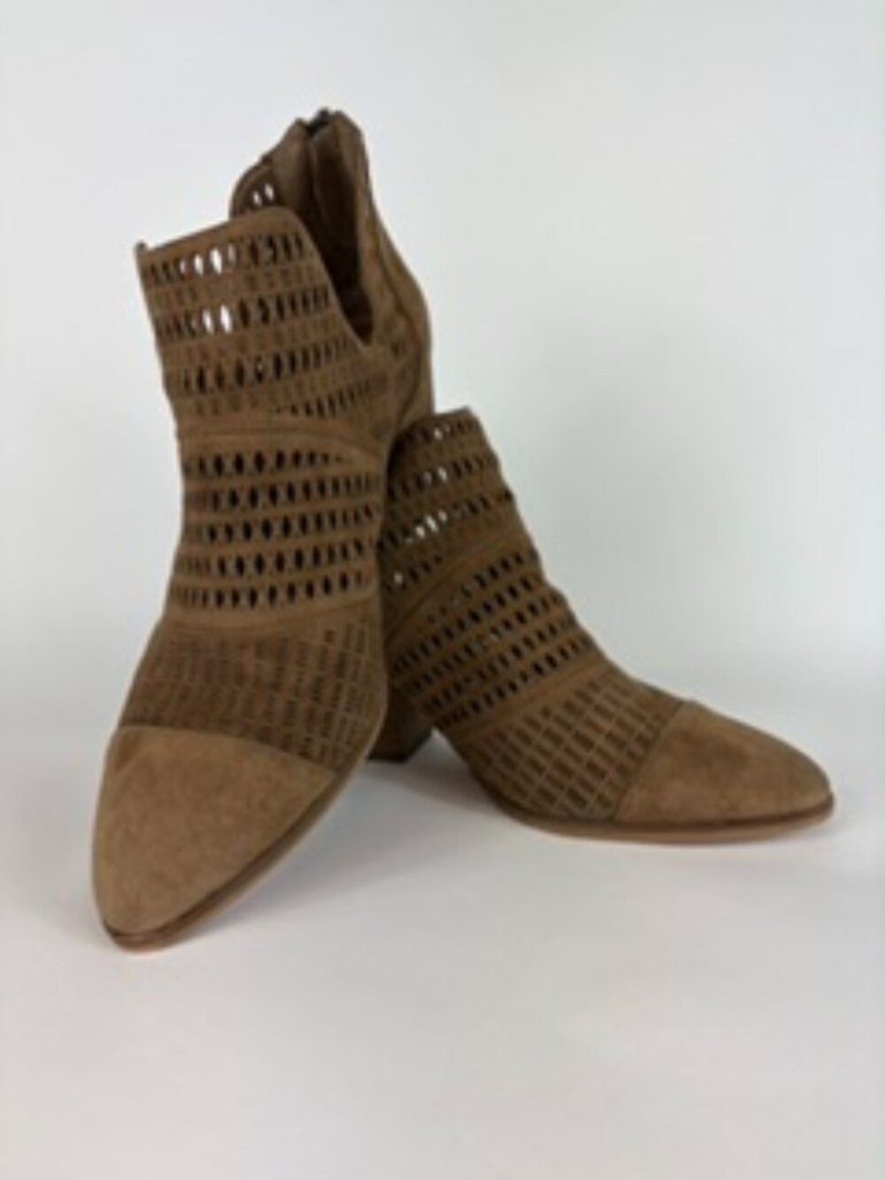Vince Camuto Tan Suede Bootie, Ankle boot, decorative lazer cuts - Size 9M